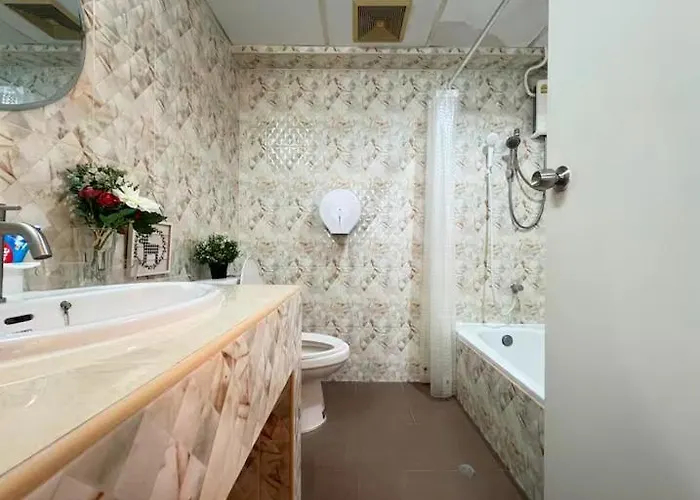 Cozy 1br Walk To Bts And Airport Rail Link Close To Malls T Appartement Bangkok